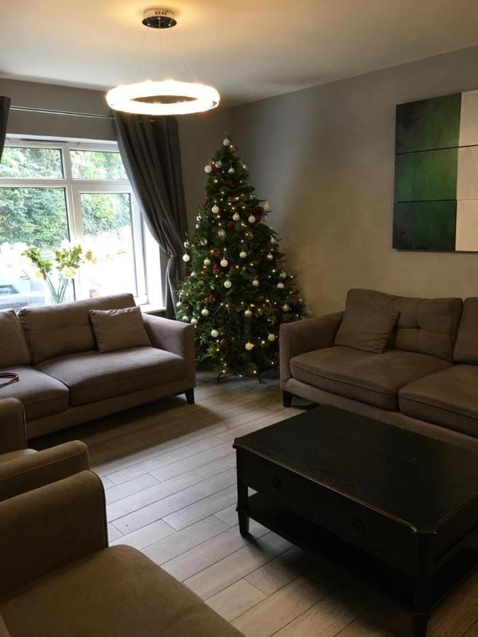 The Town House Kinsale, Hosted By Exquisite Holiday Homes, Sleeps 16 Exterior foto